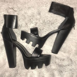 Size 10 platform heels